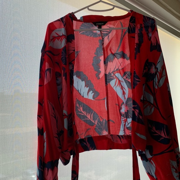 Crop Top Wrap - Picture 2 of 2